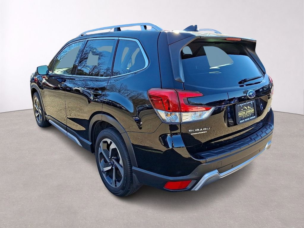 Used 2022 Subaru Forester Touring image 5