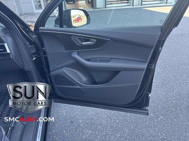 Used 2025 Audi Q7 3.0T Premium Plus w/ Premium Plus Package image 9