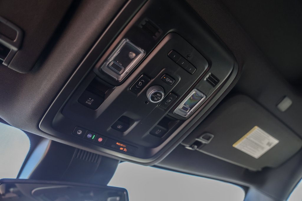 Used 2024 Chevrolet Tahoe LT w/ Luxury Package image 22