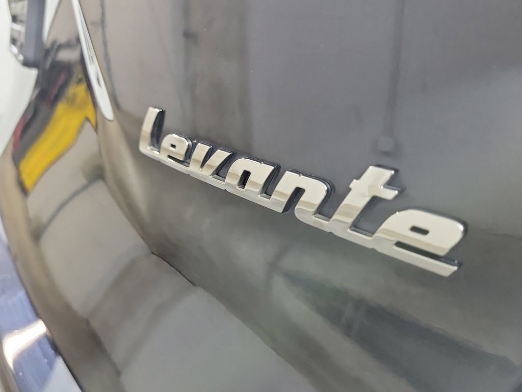 Used 2022 Maserati Levante Modena AWD/4WD image 4