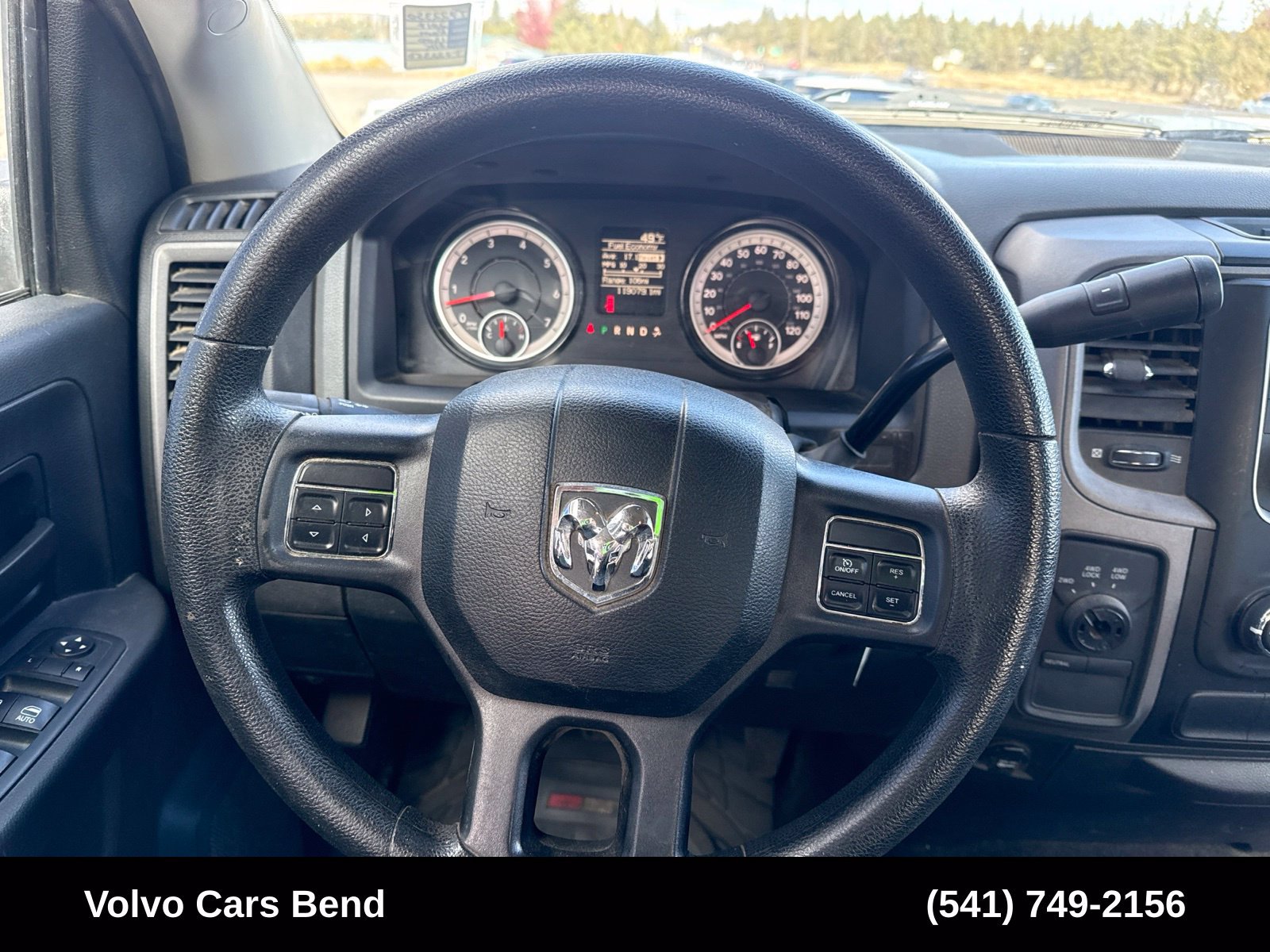Used 2017 RAM 1500 ST w/ SXT Appearance Group AWD/4WD image 13