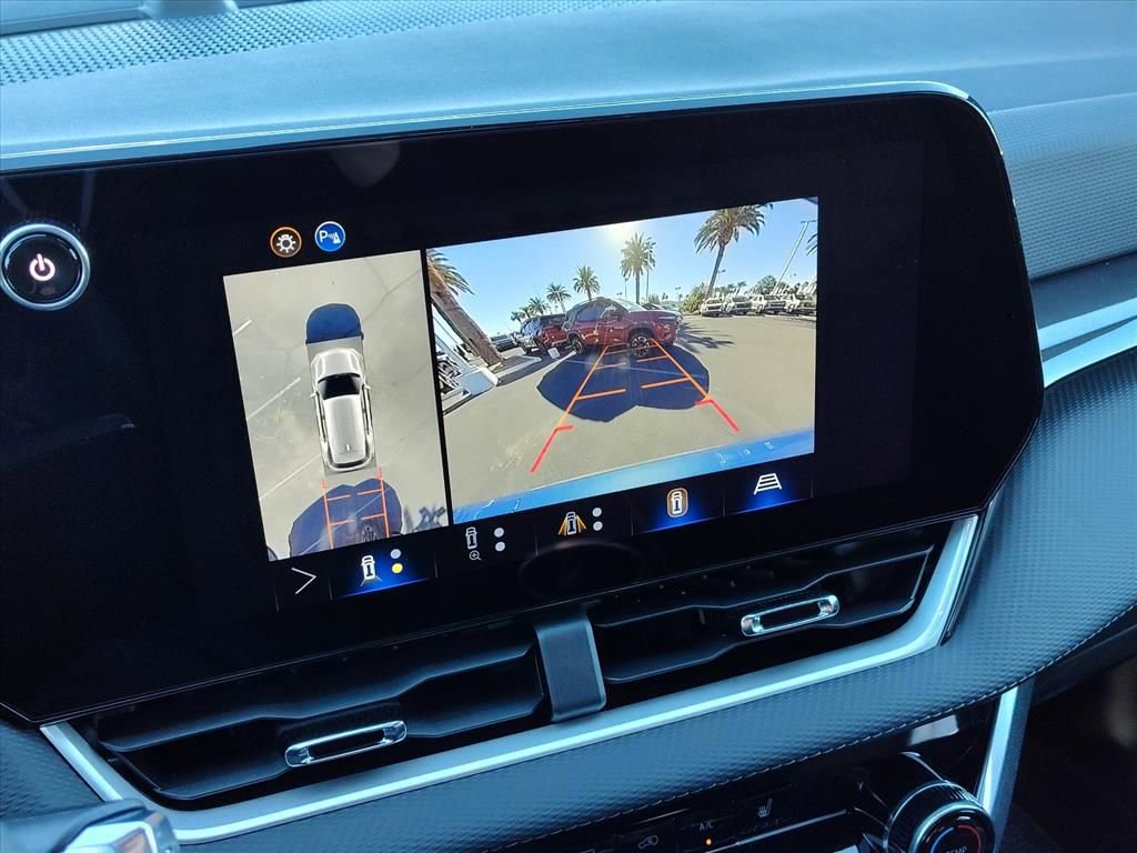 New 2026 Chevrolet Equinox LT w/ Safety and Technology Package image 13