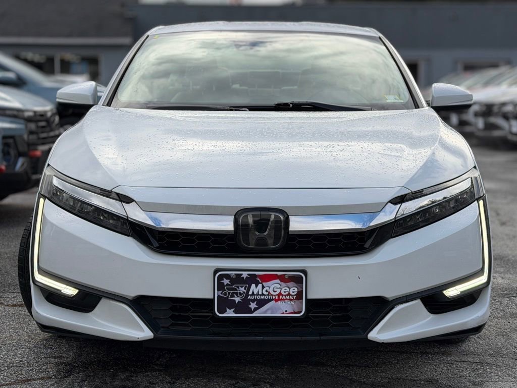 Used 2018 Honda Clarity Touring image 2