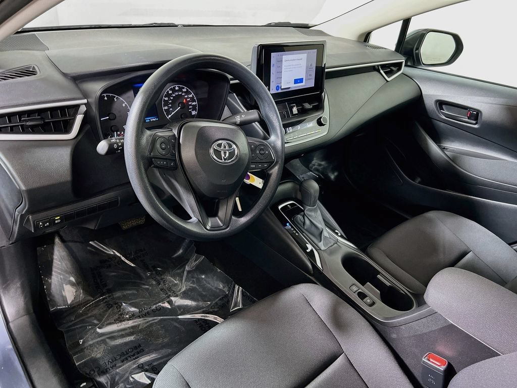Certified 2025 Toyota Corolla LE FWD image 9