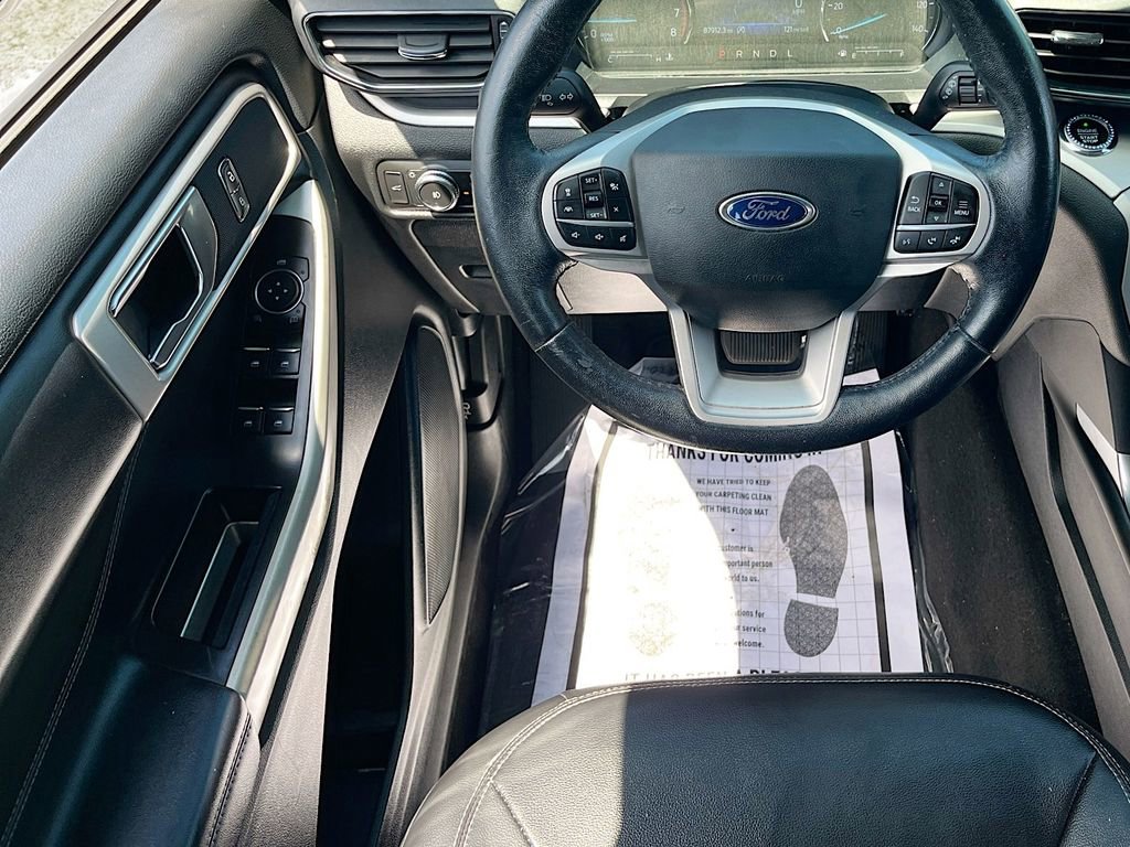 Used 2021 Ford Explorer XLT w/ Equipment Group 202A RWD image 22