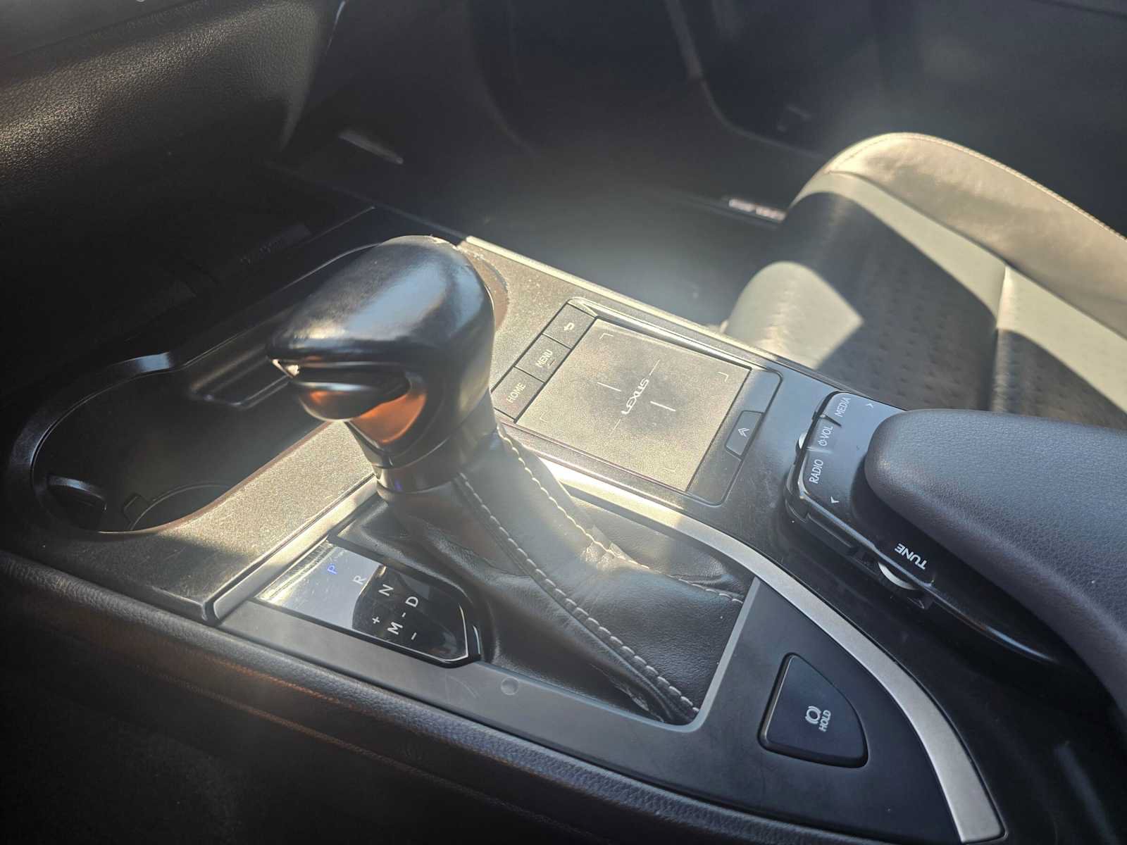 Used 2019 Lexus UX 200 FWD image 31