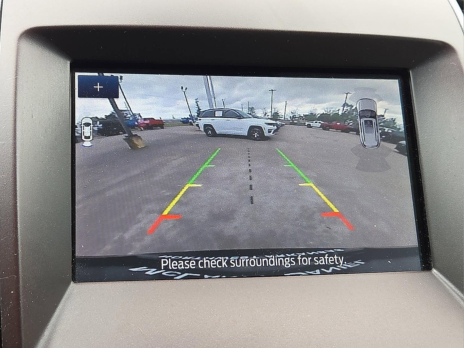 Used 2020 Ford Edge Titanium w/ Equipment Group 301A FWD image 16