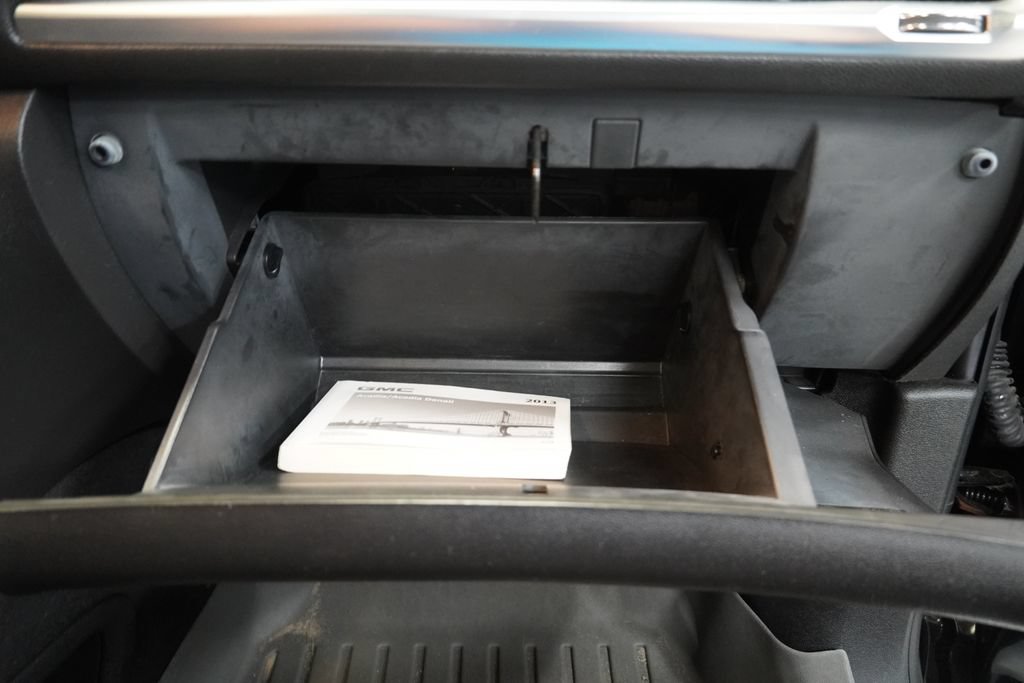 Used 2013 GMC Acadia SLE FWD image 41
