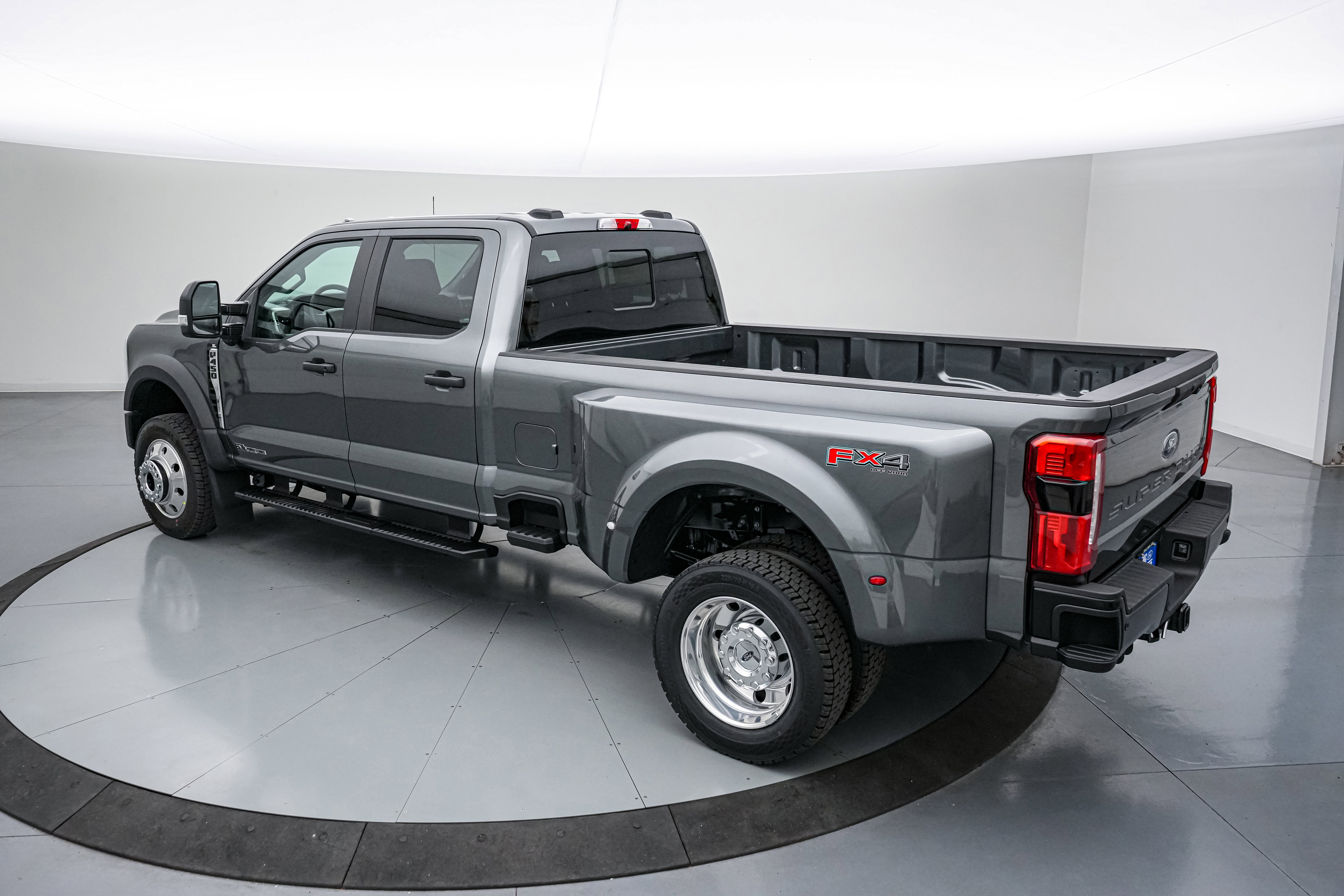 New 2026 Ford F450 XL w/ 360-Degree Camera Package image 7
