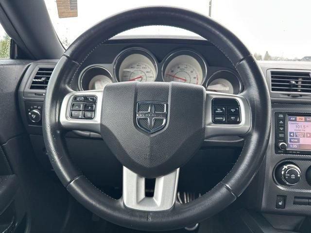 Used 2011 Dodge Challenger R/T image 22