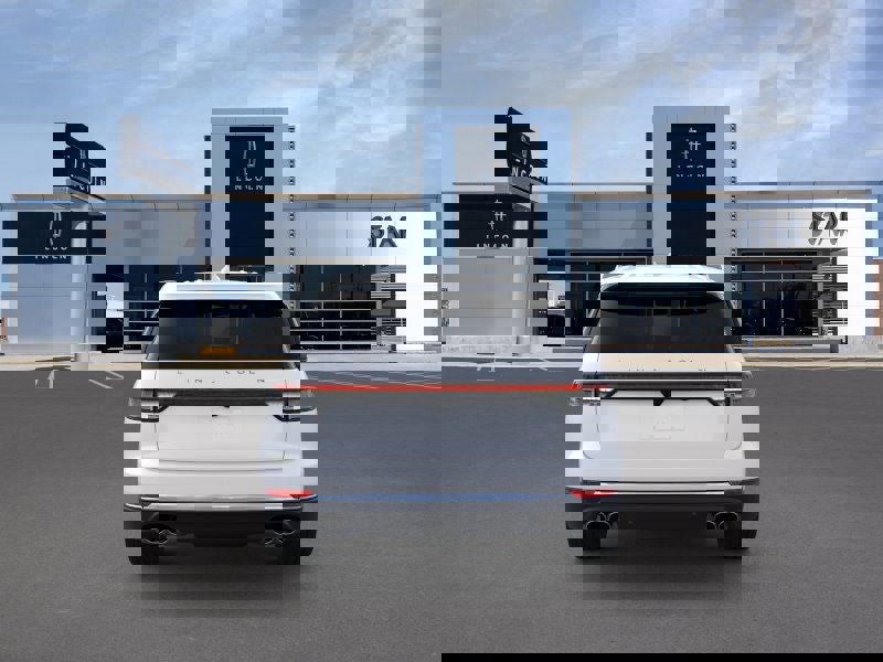 New 2025 Lincoln Aviator AWD image 5