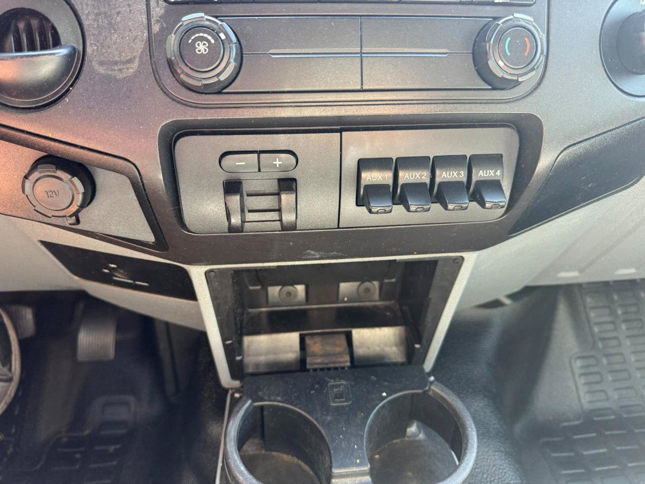 Used 2012 Ford F550 Luxury RWD image 38