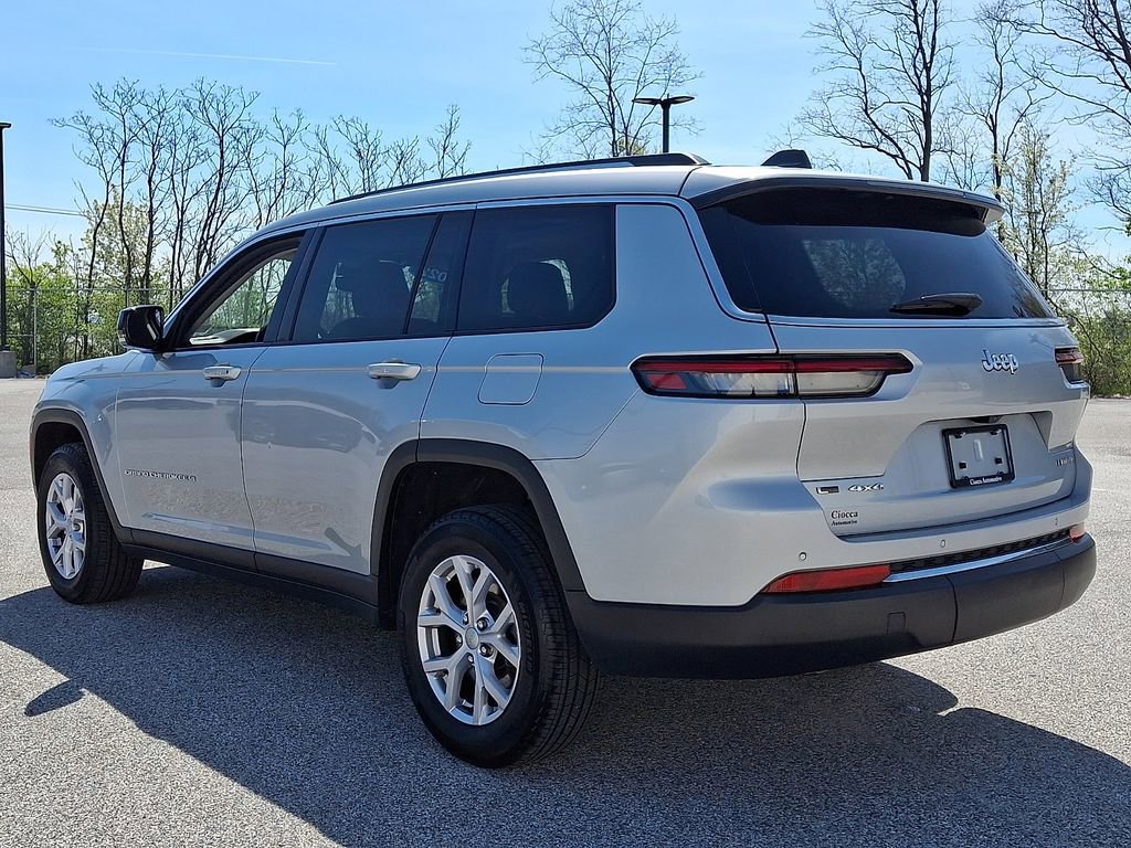 Used 2022 Jeep Grand Cherokee L Limited AWD/4WD image 7