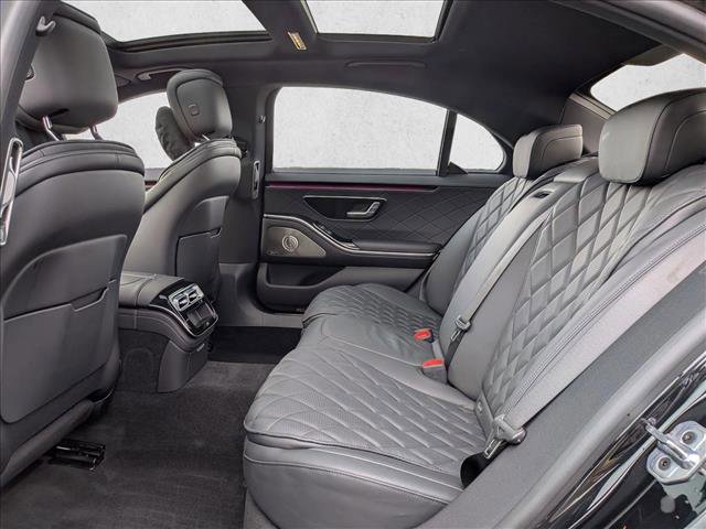Used 2025 Mercedes-Benz S 580e 4MATIC Sedan image 22