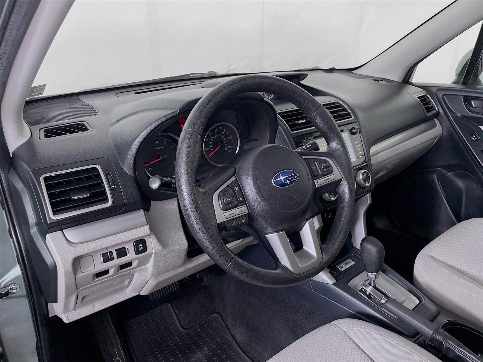 Used 2017 Subaru Forester 2.5i Premium w/ All-Weather Package image 13