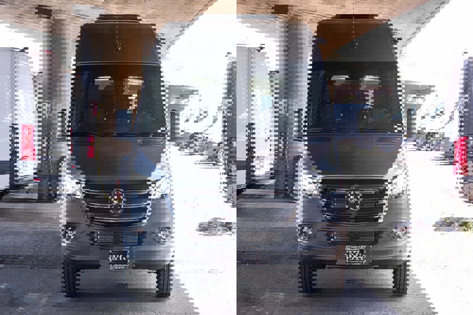 Used 2024 Mercedes-Benz Sprinter 2500 image 2