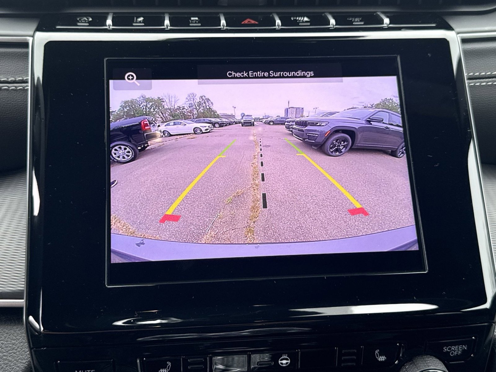 New 2025 Jeep Grand Cherokee L Laredo w/ Luxury Tech Group I image 19