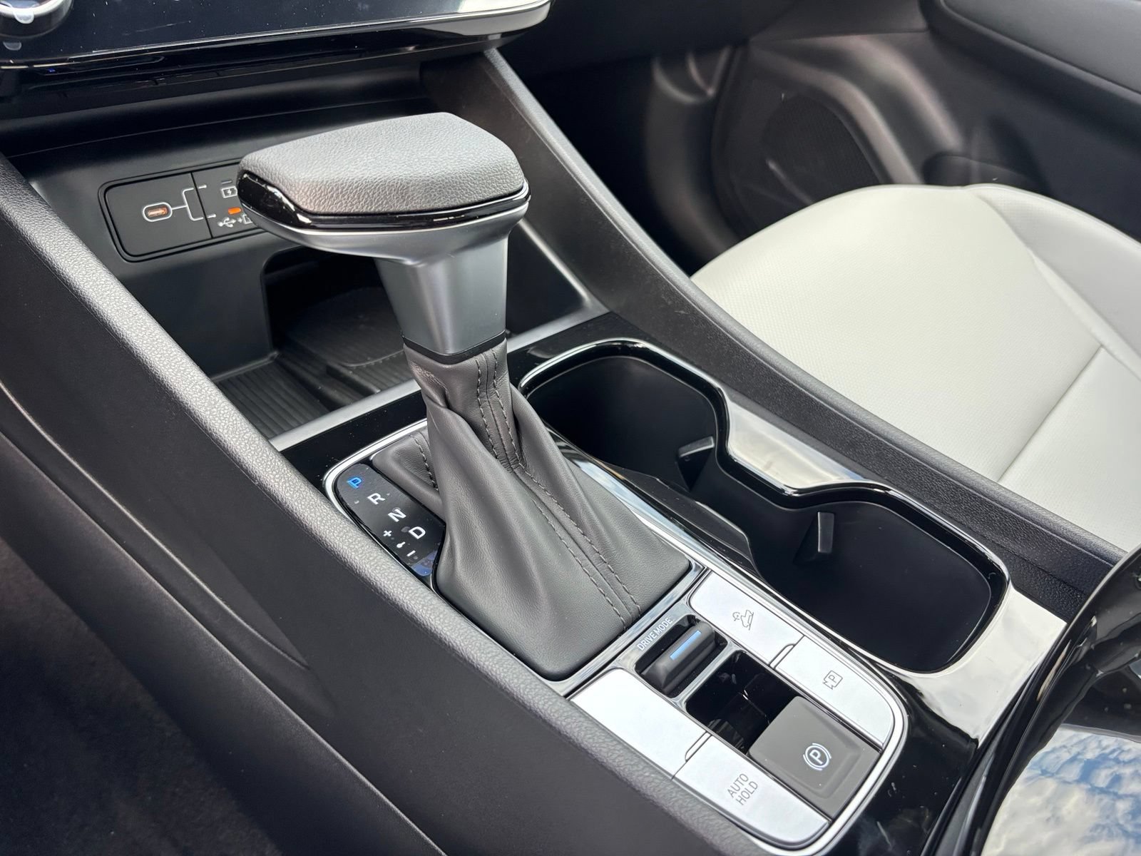New 2027 Hyundai Santa Cruz SEL FWD image 24