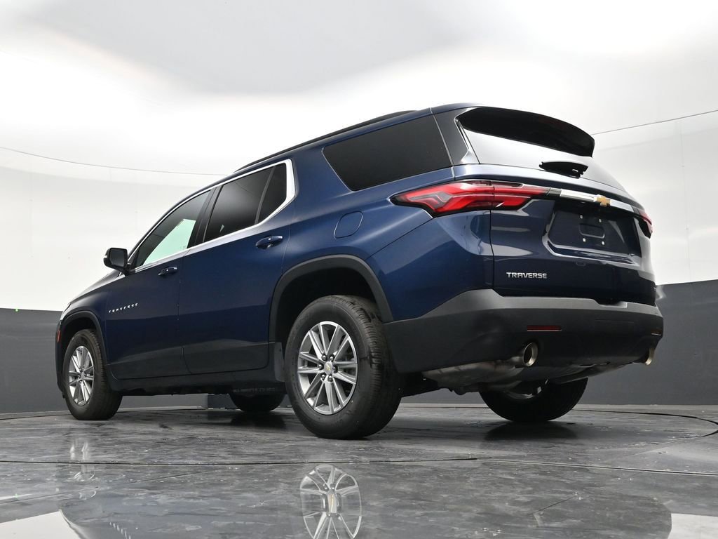 Used 2023 Chevrolet Traverse LT FWD image 22