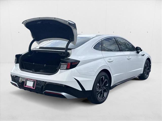 New 2025 Hyundai Sonata SE video 2