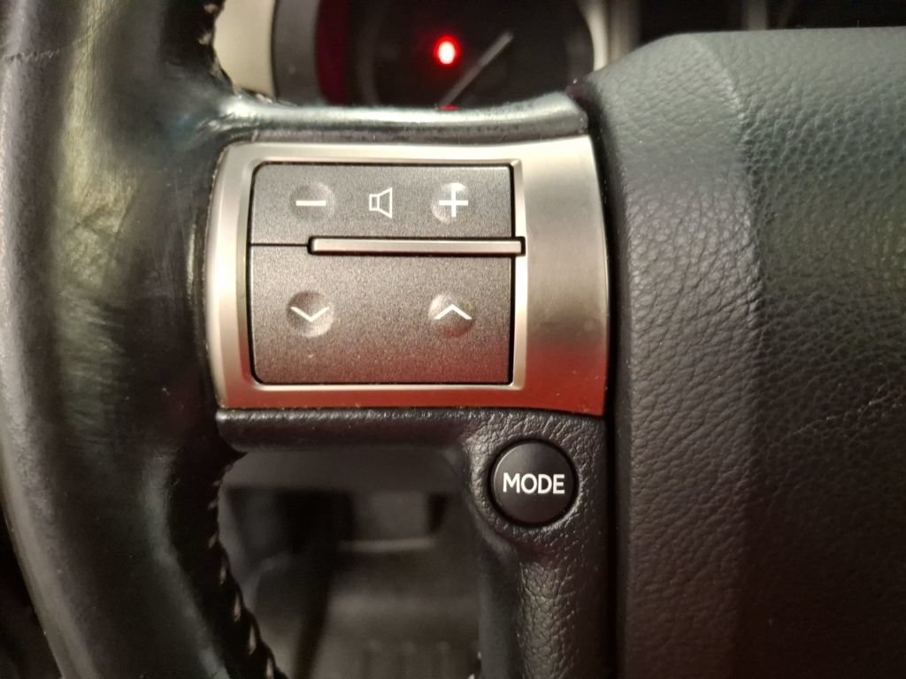 Used 2016 Lexus GX 460 w/ Premium Package AWD/4WD image 23