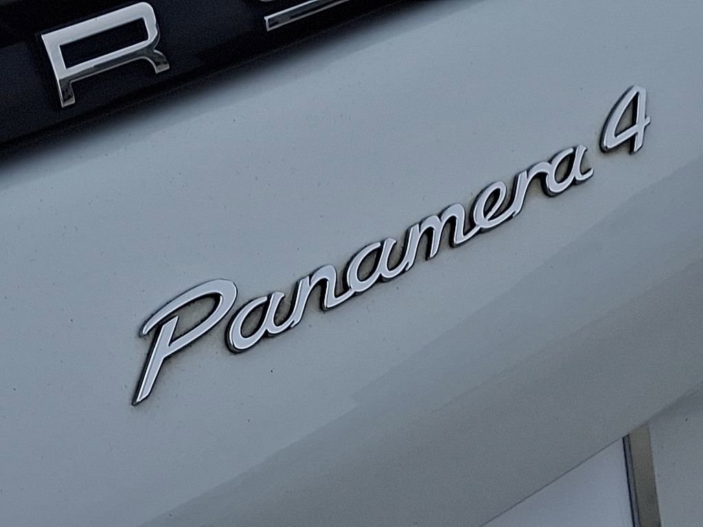 Used 2019 Porsche Panamera 4 image 31