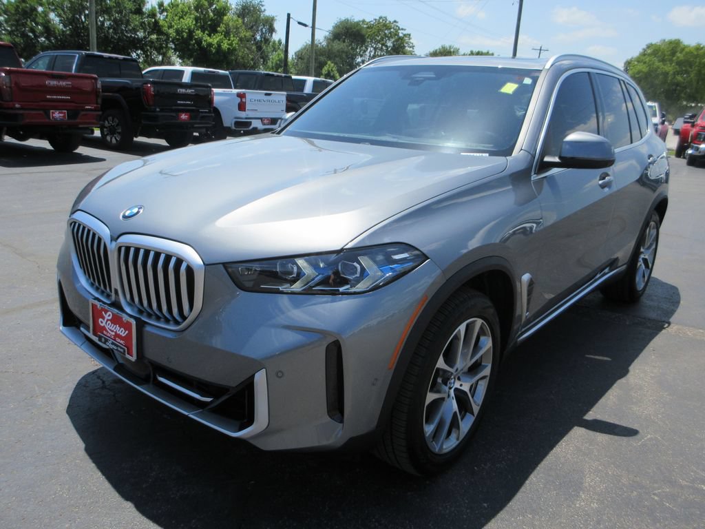 Used 2026 BMW X5 xDrive40i w/ Premium Package AWD/4WD image 11