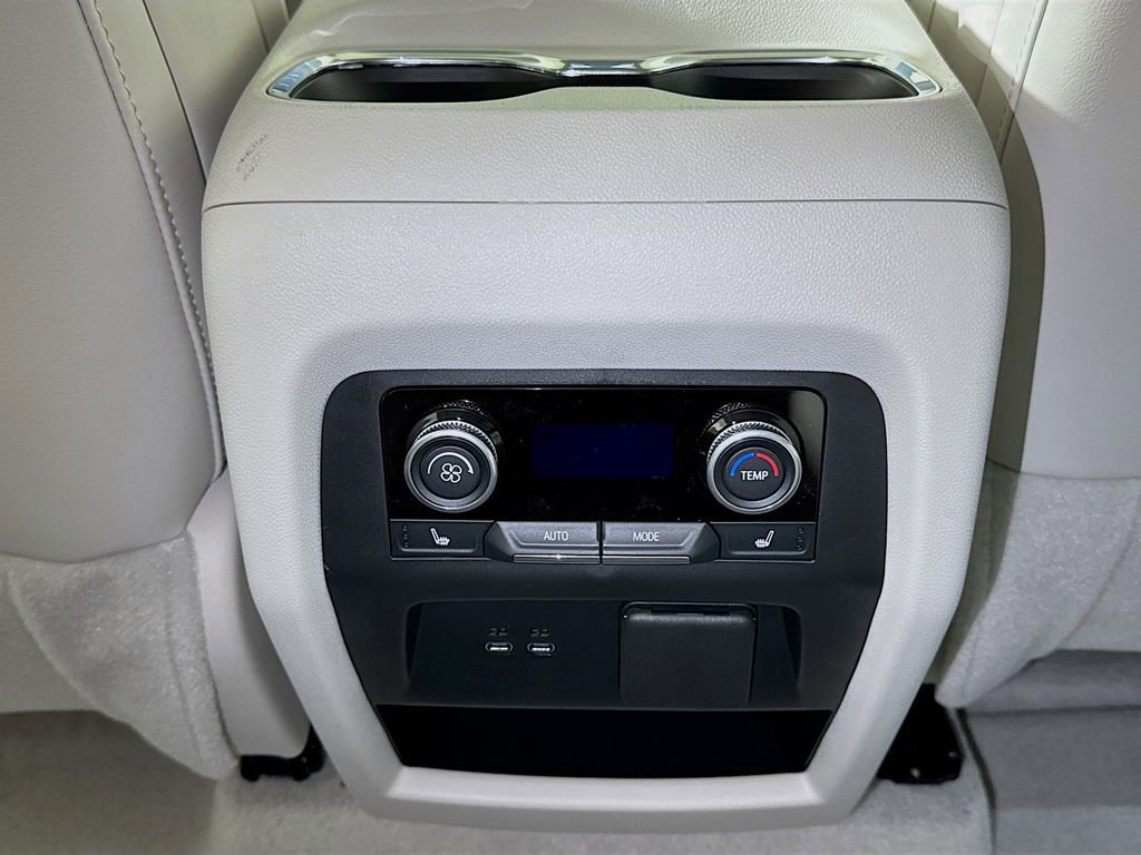 New 2026 Buick Enclave Avenir w/ Super Cruise Package image 14