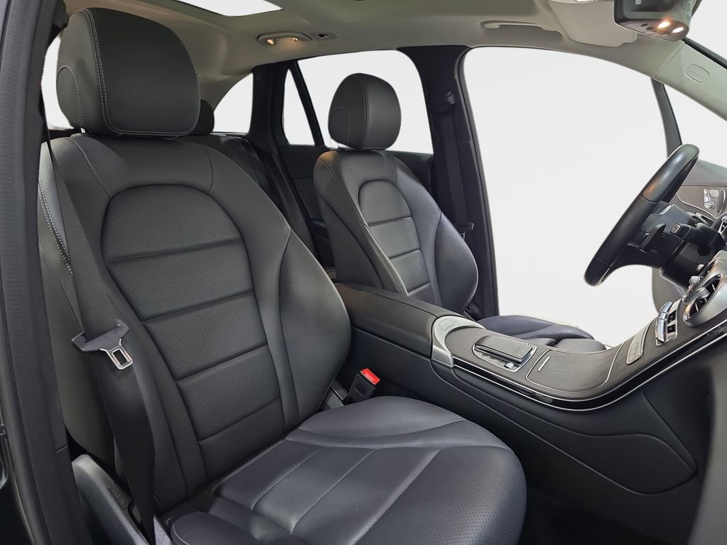 Used 2021 Mercedes-Benz GLC 300 GLC 300 image 12