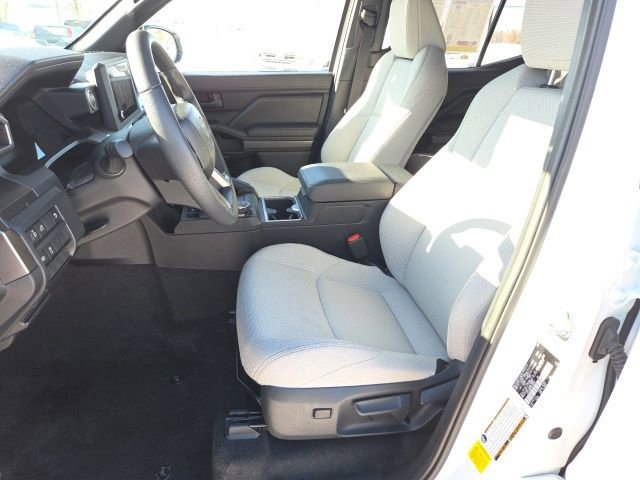 Used 2025 Toyota 4Runner SR5 image 9