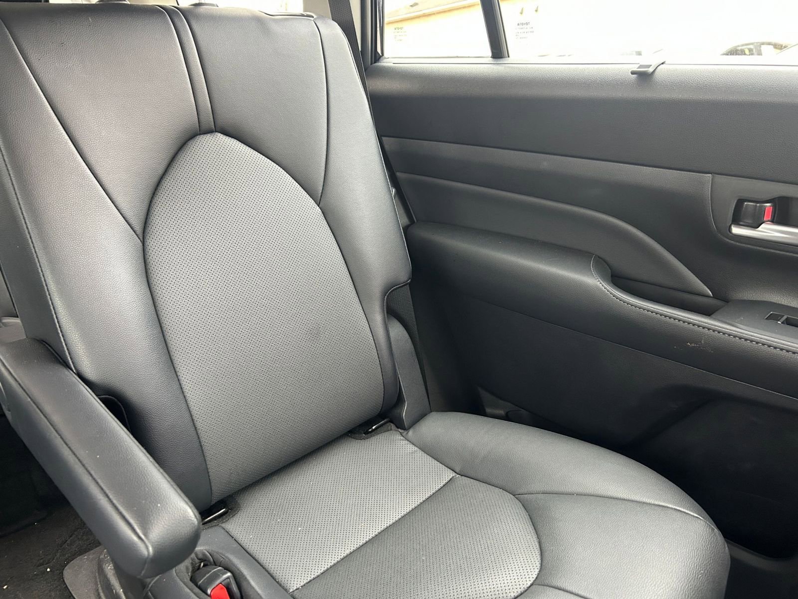 Used 2025 Toyota Grand Highlander FWD image 40