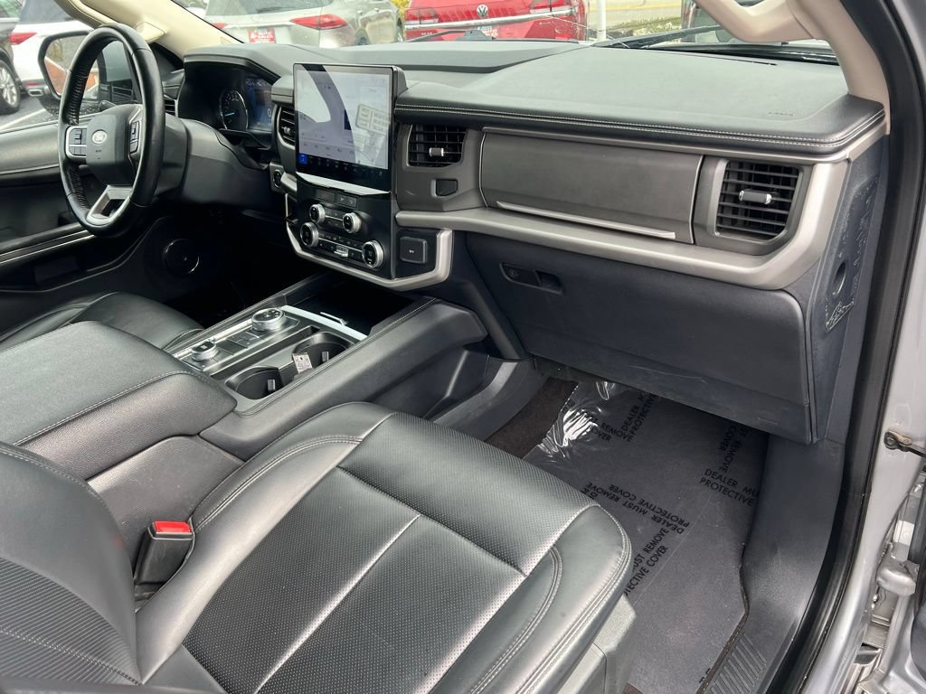Used 2023 Ford Expedition Max XLT AWD/4WD image 31