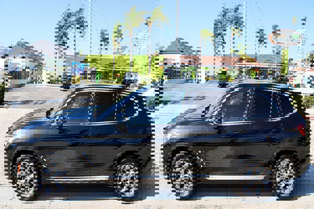 Used 2022 BMW X3 xDrive30i w/ Premium Package 2 image 2