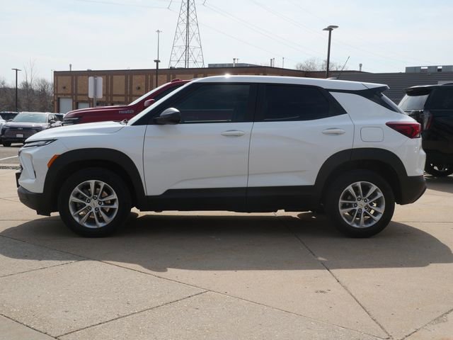 Used 2025 Chevrolet TrailBlazer LS w/ LS Convenience Package AWD/4WD image 4