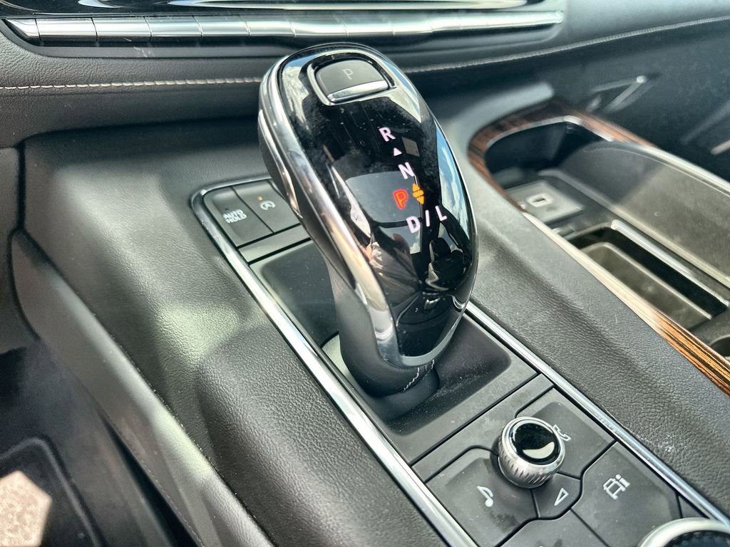 Used 2023 Cadillac Escalade Premium Luxury image 26