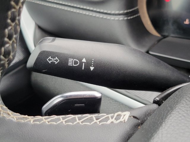 Used 2025 Jeep Grand Cherokee Laredo AWD/4WD image 13