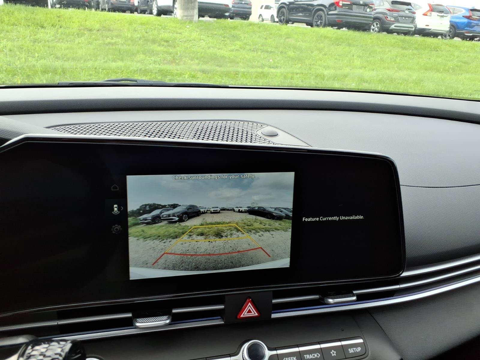 New 2026 Hyundai Elantra Limited FWD image 10