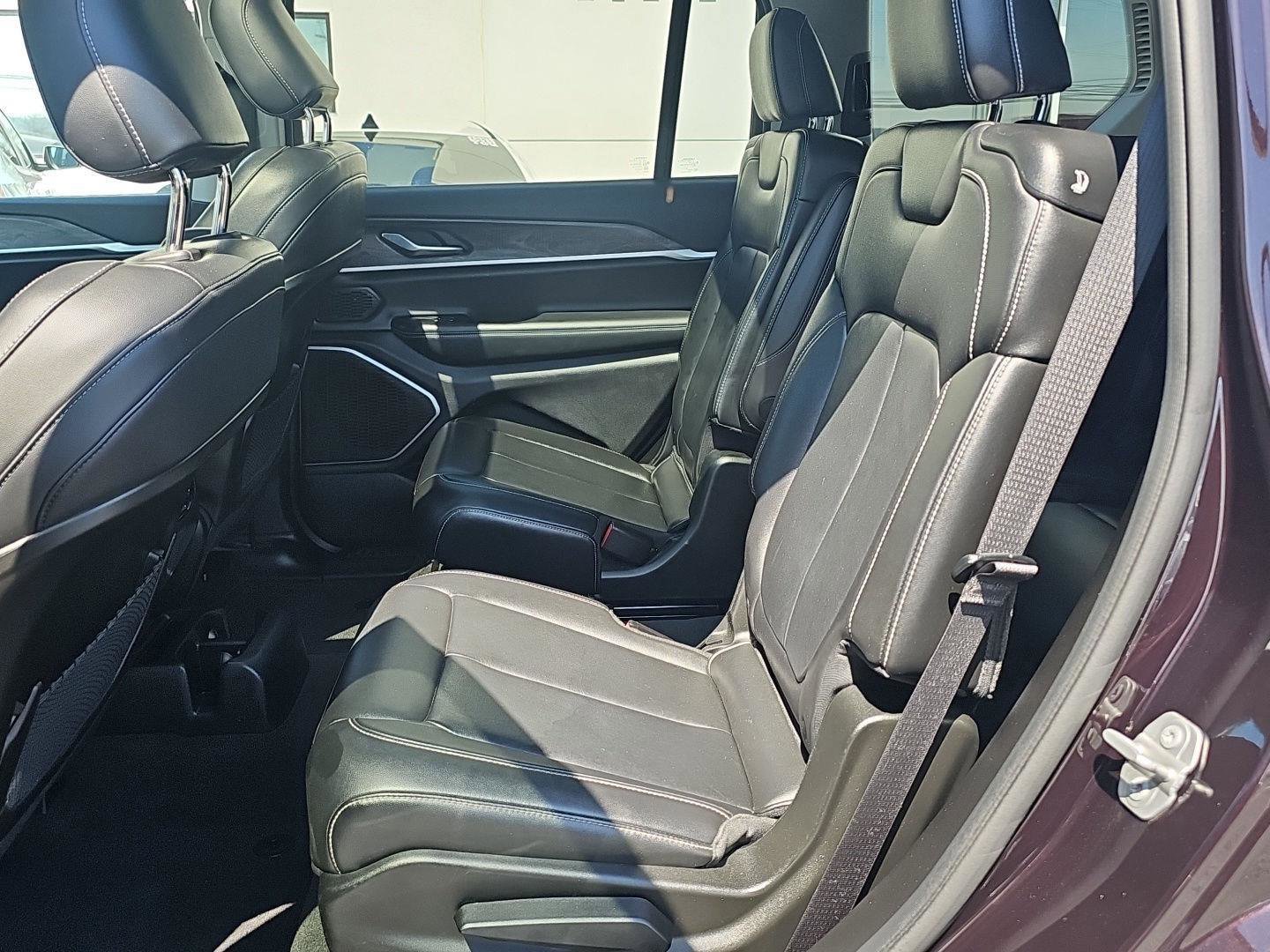 Used 2022 Jeep Grand Cherokee L Limited image 20