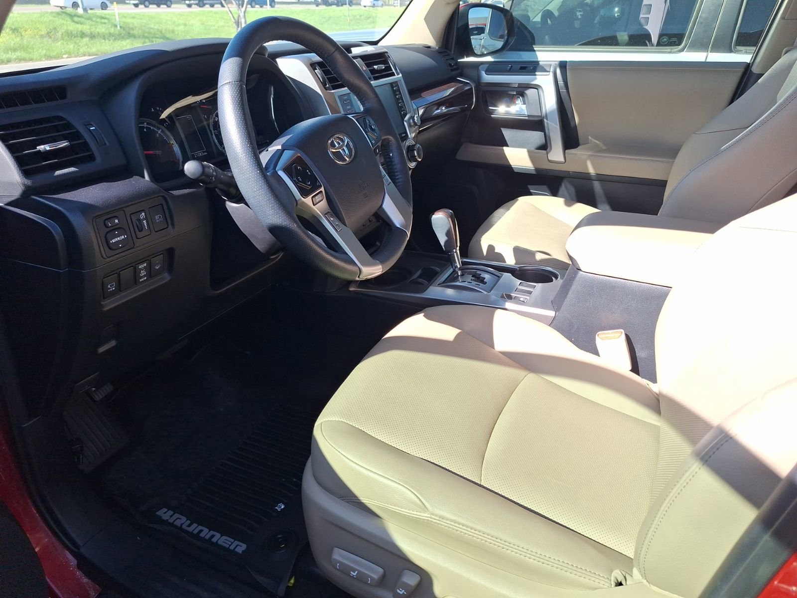 Used 2024 Toyota 4Runner Limited image 14