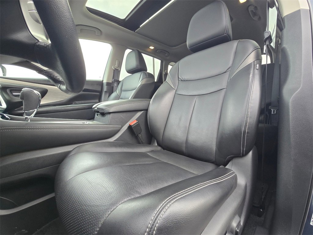 Used 2018 Nissan Murano Platinum image 17