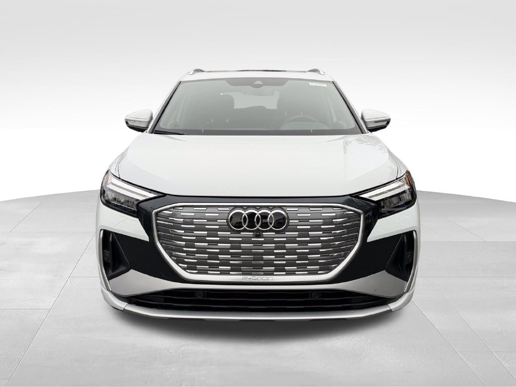 Used 2024 Audi Q4 e-tron Premium AWD/4WD image 2