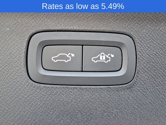 Certified 2024 Volvo XC90 B6 Plus w/ Protection Package image 32