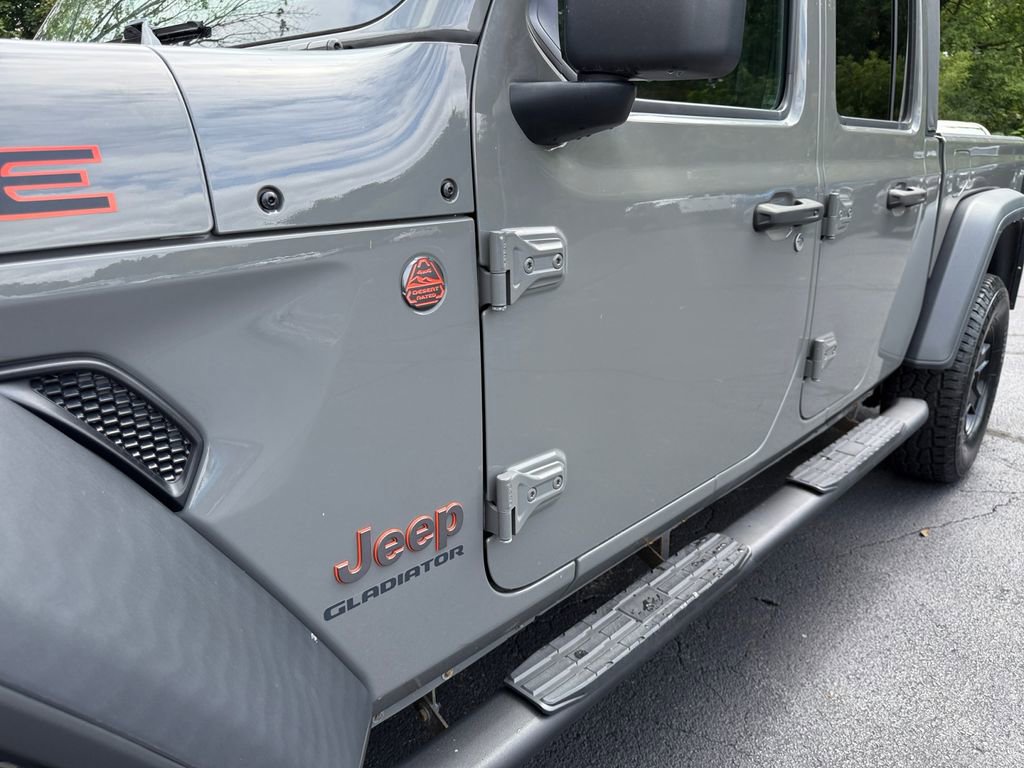 Certified 2022 Jeep Gladiator Mojave w/ LED Lighting Group AWD/4WD image 24