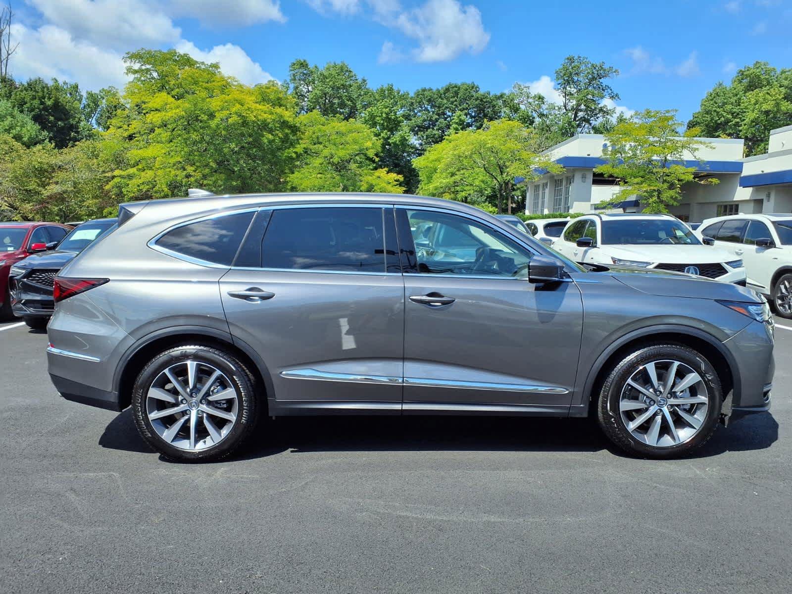 Certified 2026 Acura MDX w/ Technology Package AWD/4WD image 8