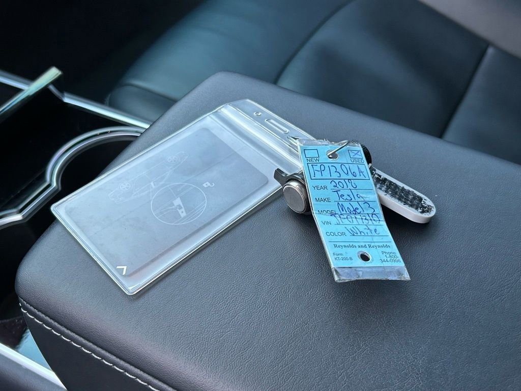 Used 2018 Tesla Model 3 image 55