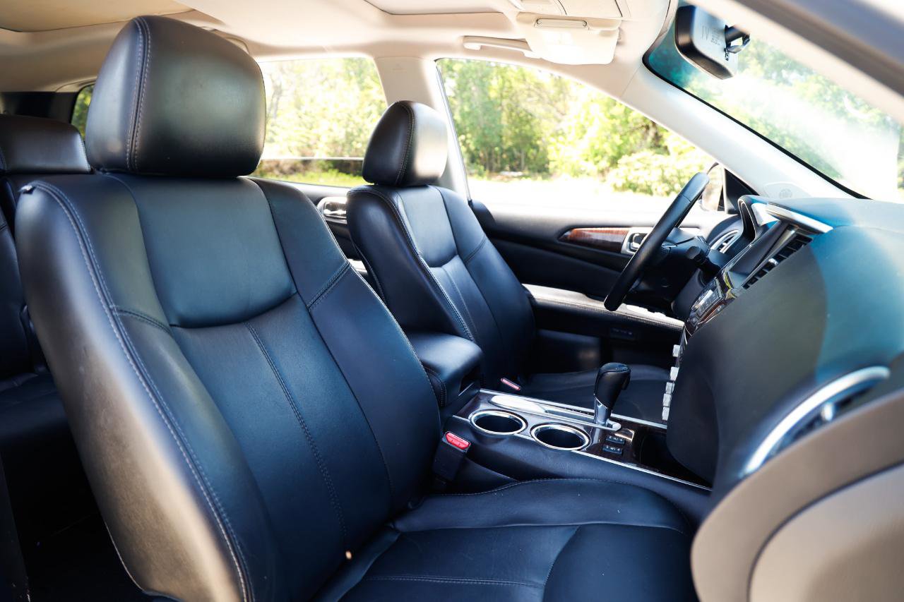 Used 2013 Nissan Pathfinder SL w/ SL Premium Pkg image 18