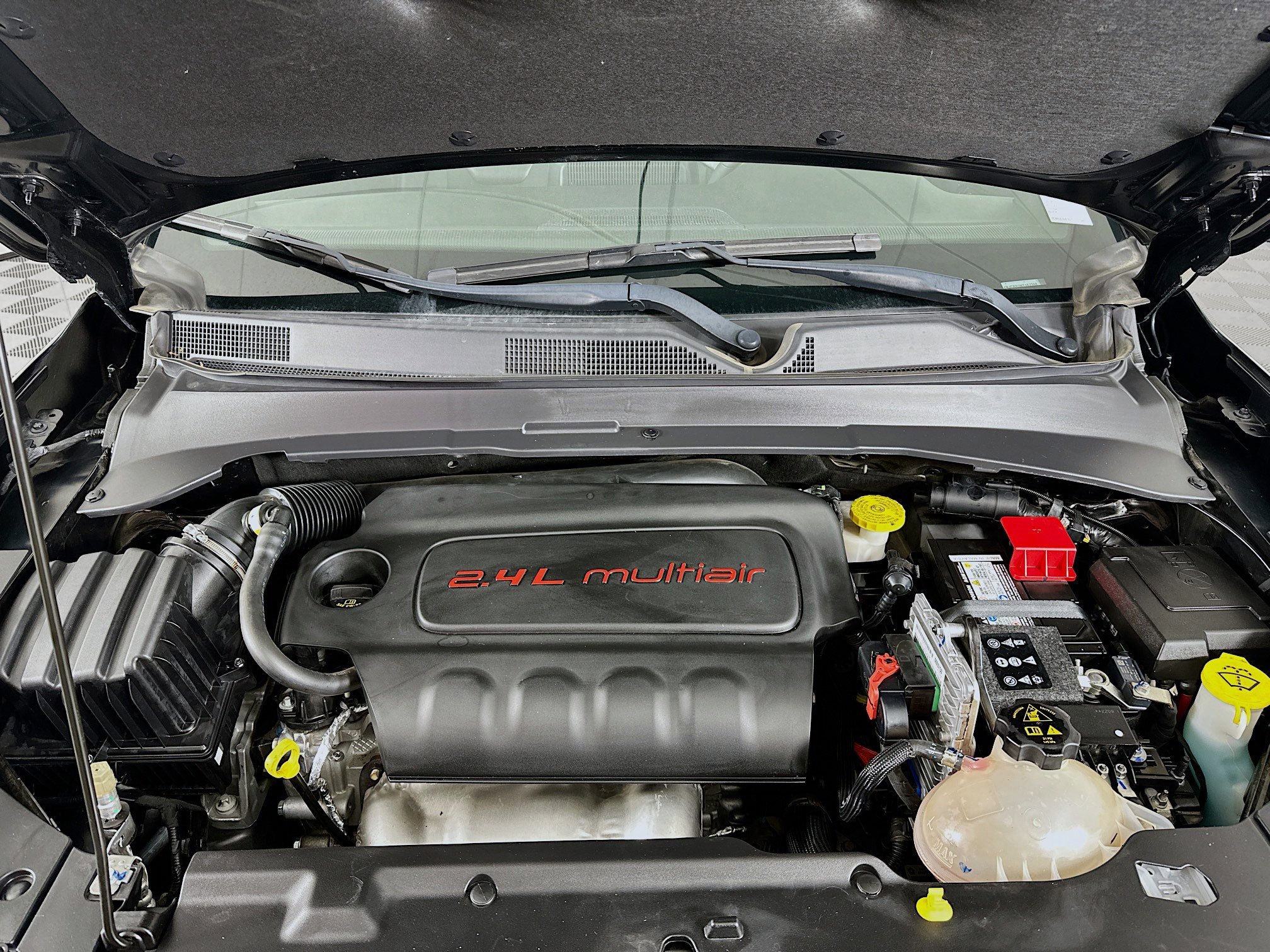 Used 2022 Jeep Compass Latitude FWD image 31