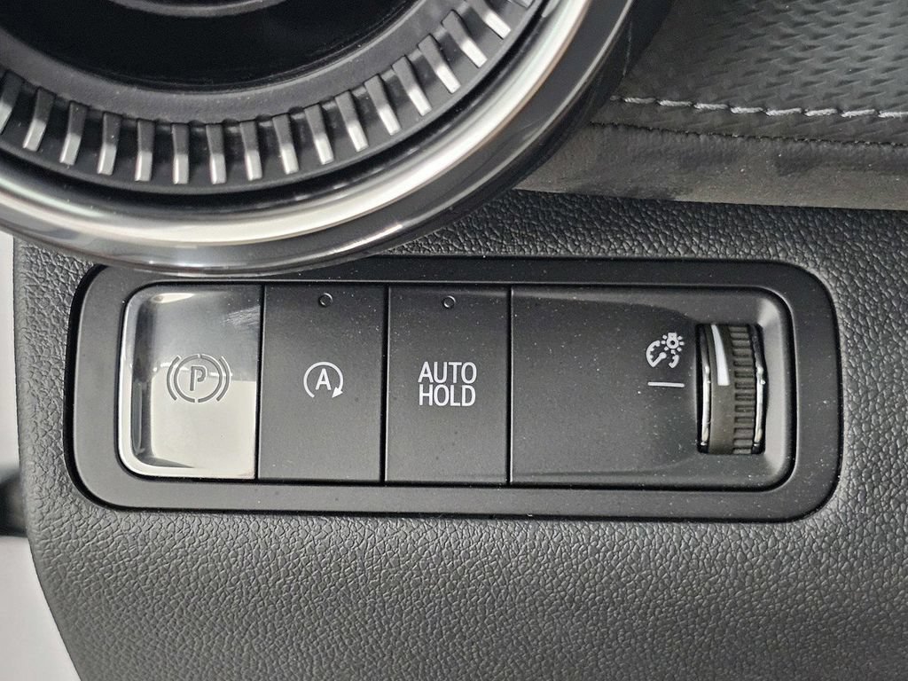 Used 2026 Chevrolet Equinox LT w/ Safety and Technology Package FWD image 31