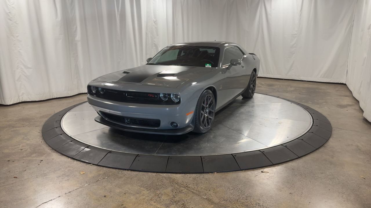 Used 2017 Dodge Challenger R/T Scat Pack w/ Leather Interior Group image 5