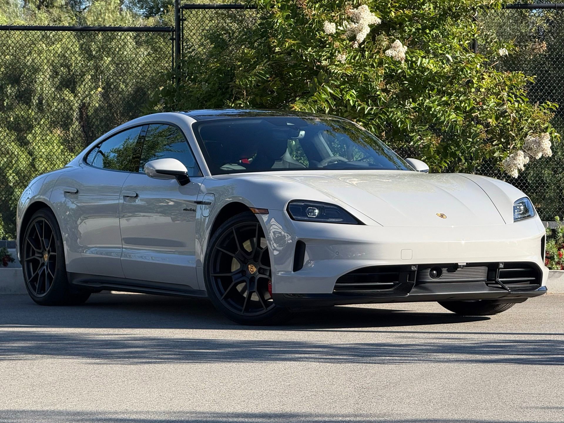 Certified 2025 Porsche Taycan GTS AWD/4WD image 9